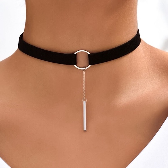 🔵𝟲𝟱%𝗢𝗙𝗙 𝗯𝘂𝗻𝗱𝗹𝗲𝘀 𝟯+🔵 New Silver Bar Minimalist Black Drop Choker - Picture 4 of 12